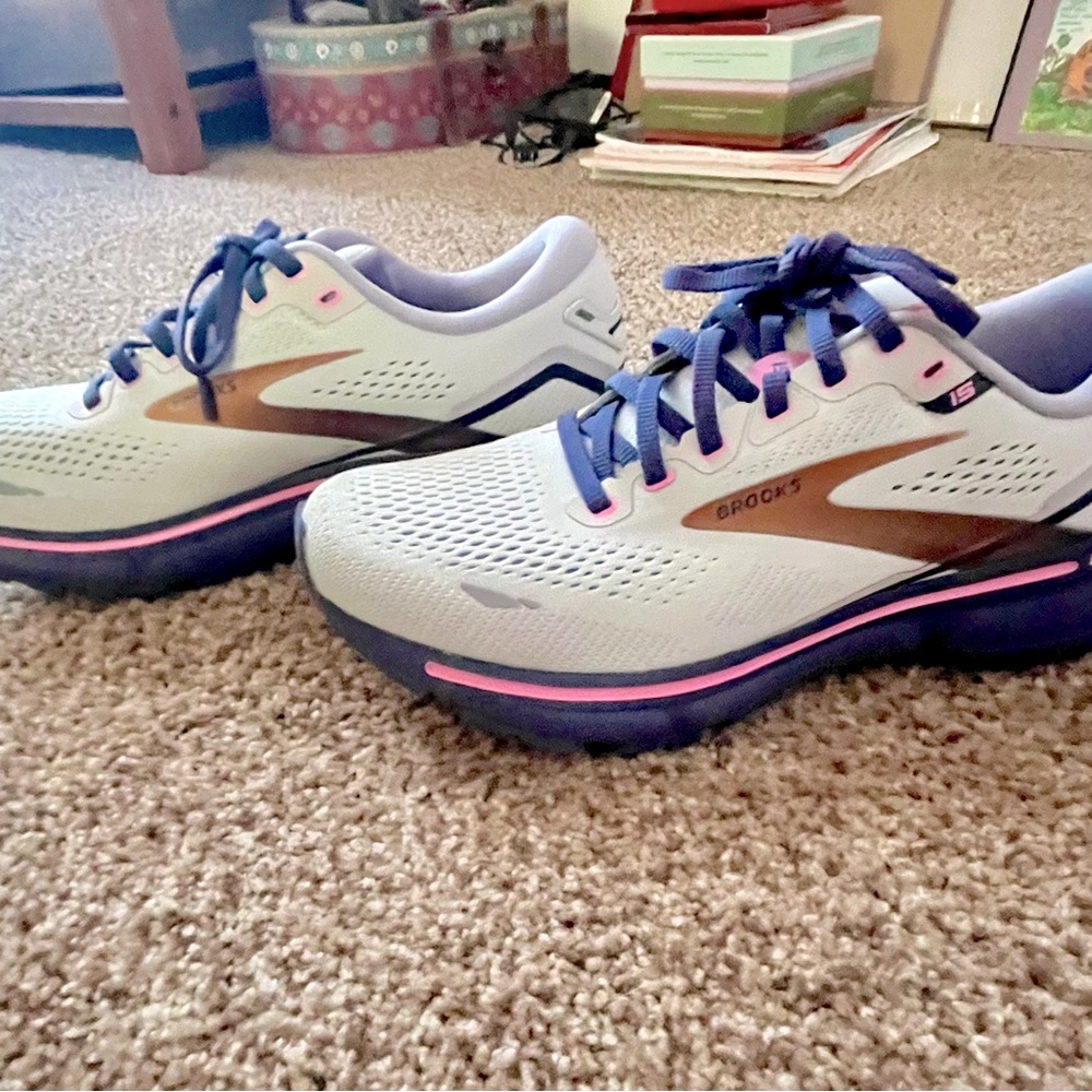 Brooks Ghost 15 in spa blue, neo pink, & copper-Worn twice indoors